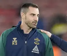 亚博官网-凯泽斯劳滕阵容